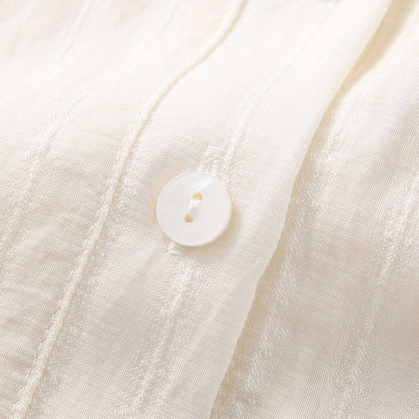 Early Autumn New Embroidered Striped Shirt For Women